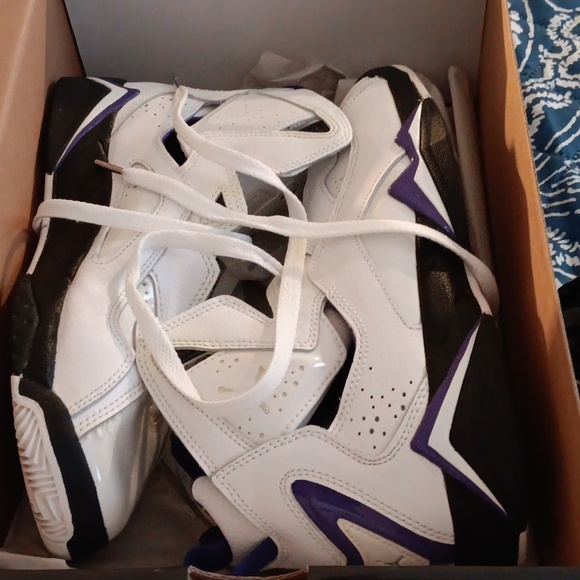 Jordan - Picture 1 of 4